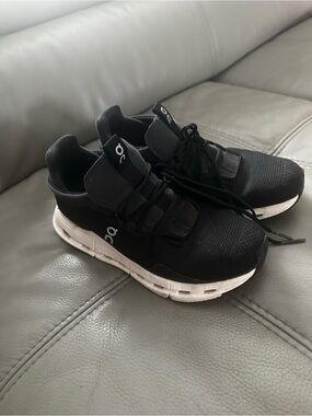 On Running Cloud Black and White Men's Performance Sneakers